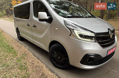 Минивэн Renault Trafic 2020 в 