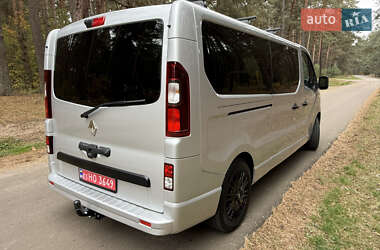 Минивэн Renault Trafic 2020 в 