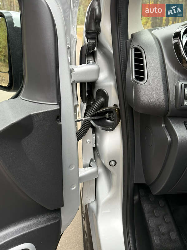 Минивэн Renault Trafic 2020 в Киеве
