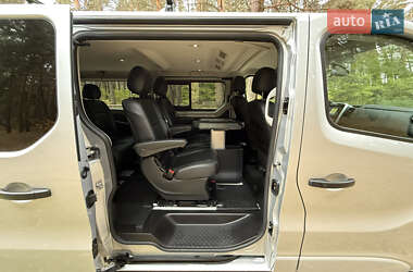 Минивэн Renault Trafic 2020 в 