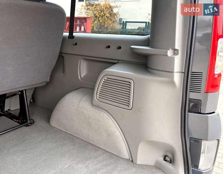 Минивэн Renault Trafic 2013 в Житомире фото 47 Минивэн Renault Trafic 2013 в Житомире