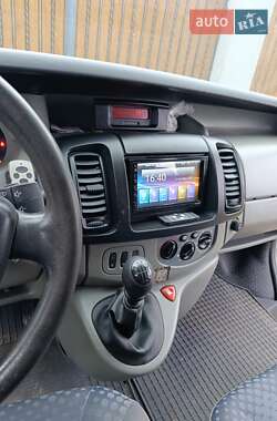 Минивэн Renault Trafic 2009 в 