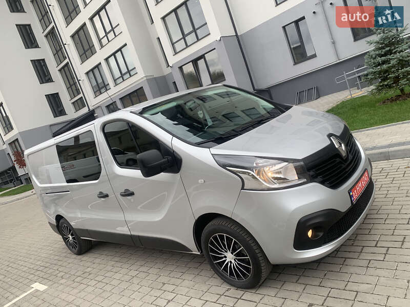 Минивэн Renault Trafic 2019 в 