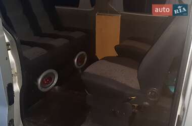 Мінівен Renault Trafic 2003 в 