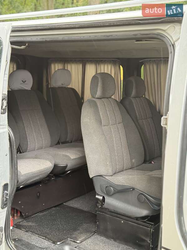 Минивэн Renault Trafic 2007 в Тульчине