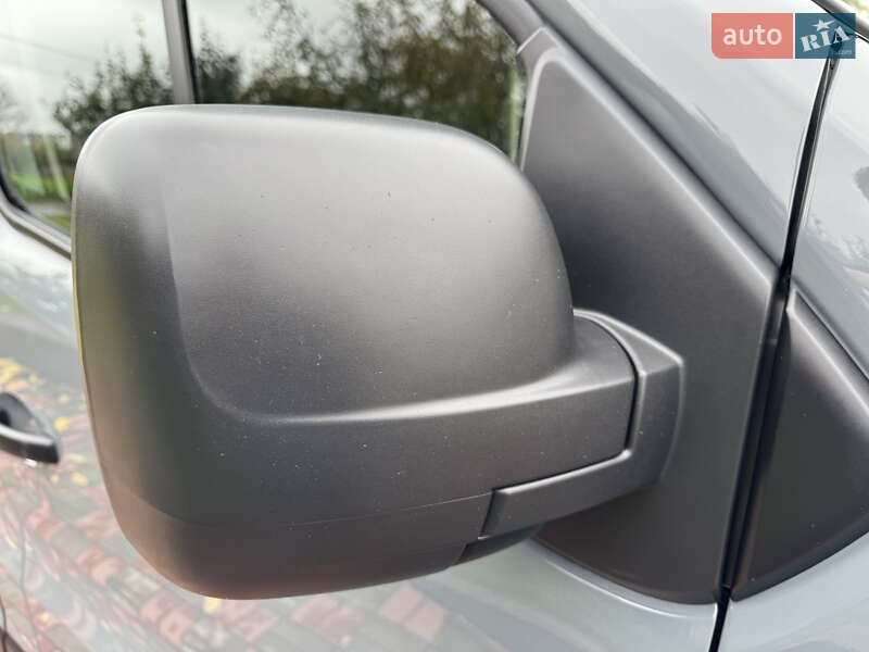 Грузовой фургон Renault Trafic 2020 в Казатине