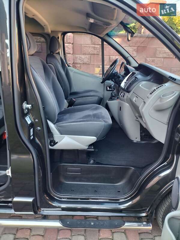 Минивэн Renault Trafic 2014 в Ровно фото 13 Минивэн Renault Trafic 2014 в Ровно