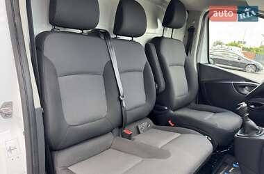 Грузопассажирский фургон Renault Trafic 2020 в 