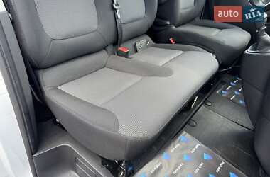 Грузопассажирский фургон Renault Trafic 2020 в 