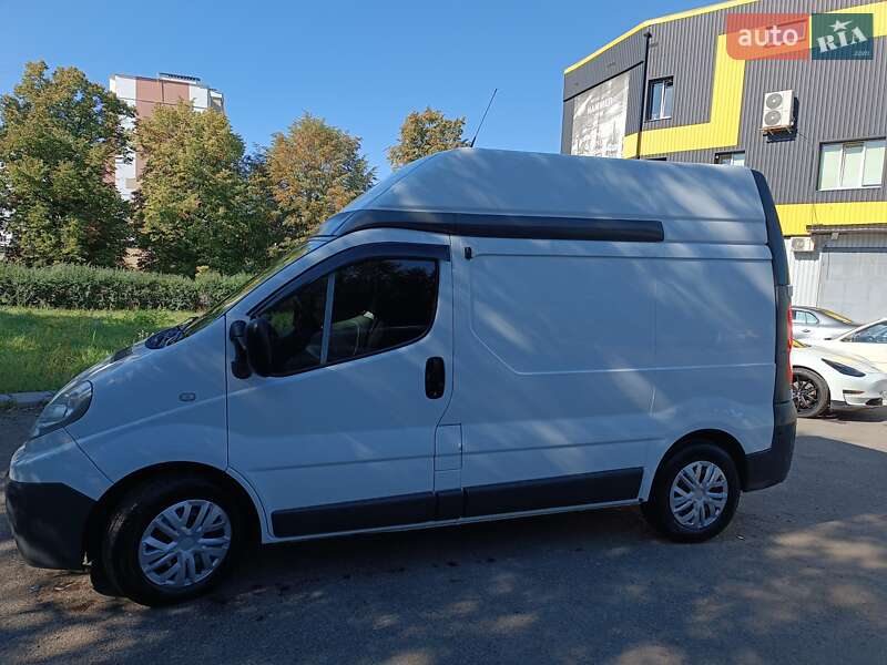 Грузопассажирский фургон Renault Trafic 2013 в Харькове фото 3 Грузопассажирский фургон Renault Trafic 2013 в Харькове