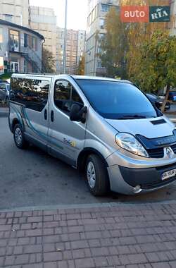 Минивэн Renault Trafic 2009 в 