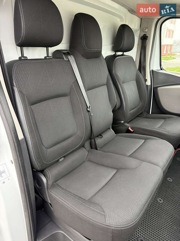 Грузопассажирский фургон Renault Trafic 2018 в Виннице фото 32 Грузопассажирский фургон Renault Trafic 2018 в Виннице