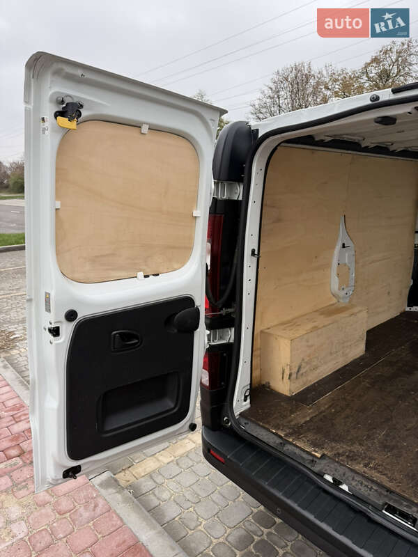 Грузопассажирский фургон Renault Trafic 2018 в Виннице фото 43 Грузопассажирский фургон Renault Trafic 2018 в Виннице