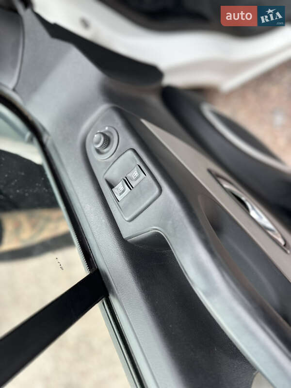 Грузовой фургон Renault Trafic 2016 в Ровно фото 13 Грузовой фургон Renault Trafic 2016 в Ровно
