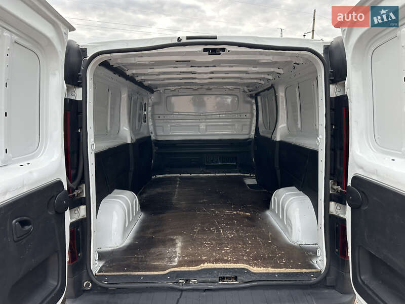 Грузовой фургон Renault Trafic 2016 в Ровно фото 25 Грузовой фургон Renault Trafic 2016 в Ровно