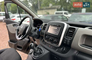 Грузовой фургон Renault Trafic 2019 в  фото 20 Грузовой фургон Renault Trafic 2019 в