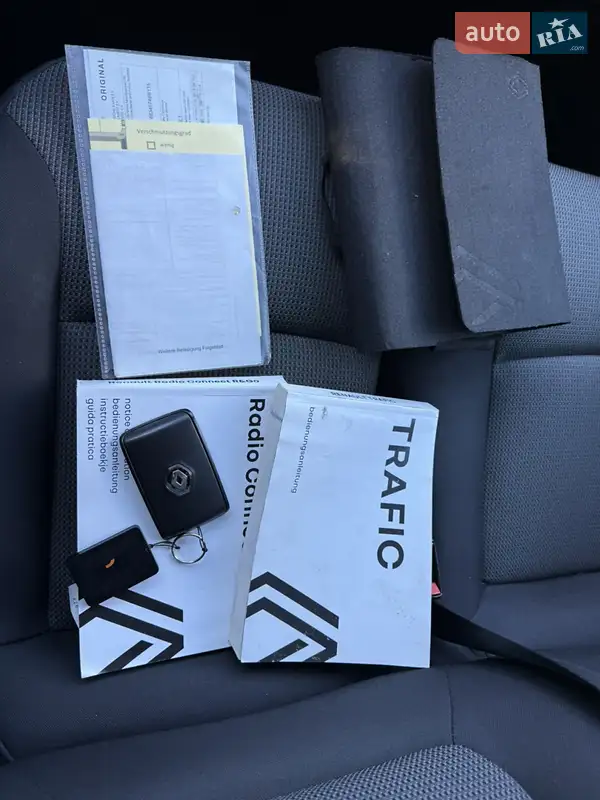 Вантажний фургон Renault Trafic 2023 в Самборі документ