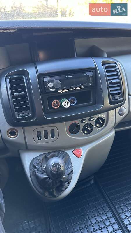 Минивэн Renault Trafic 2009 в Бершади