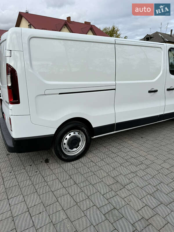 Грузовой фургон Renault Trafic 2023 в Львове