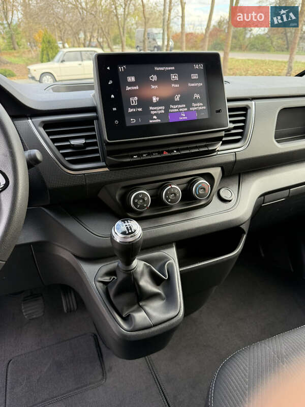 Грузовой фургон Renault Trafic 2023 в Львове