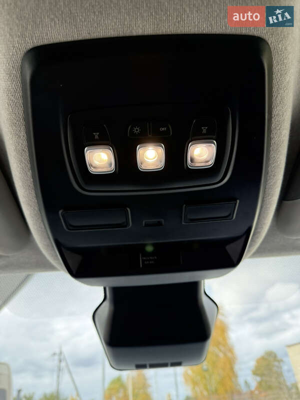 Грузовой фургон Renault Trafic 2023 в Львове