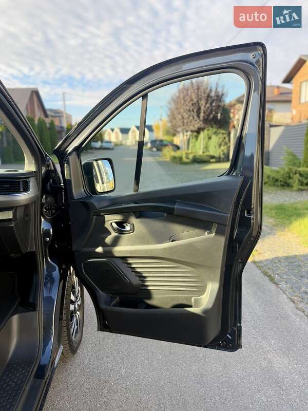 Минивэн Renault Trafic 2022 в Киеве фото 63 Минивэн Renault Trafic 2022 в Киеве