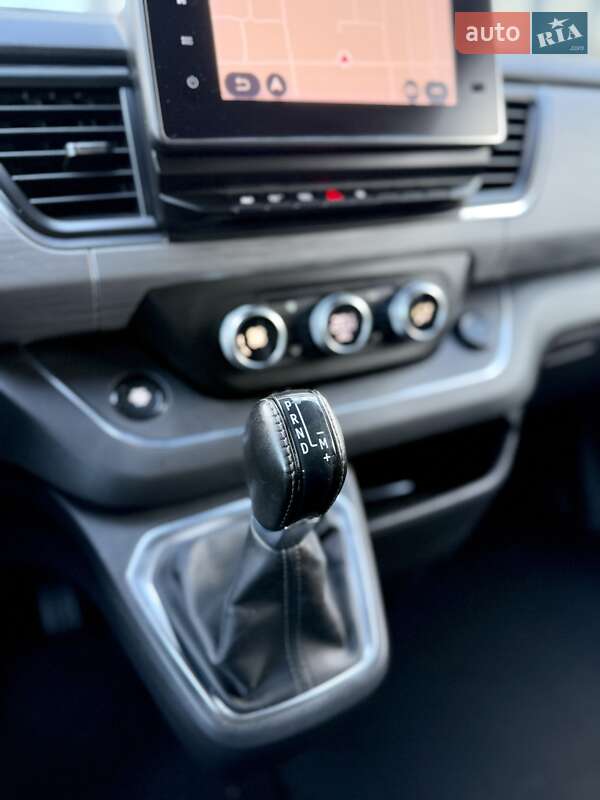 Минивэн Renault Trafic 2022 в Киеве фото 108 Минивэн Renault Trafic 2022 в Киеве
