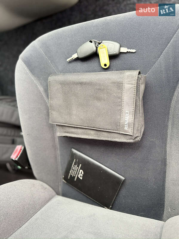 Мінівен Renault Trafic 2013 в Рівному