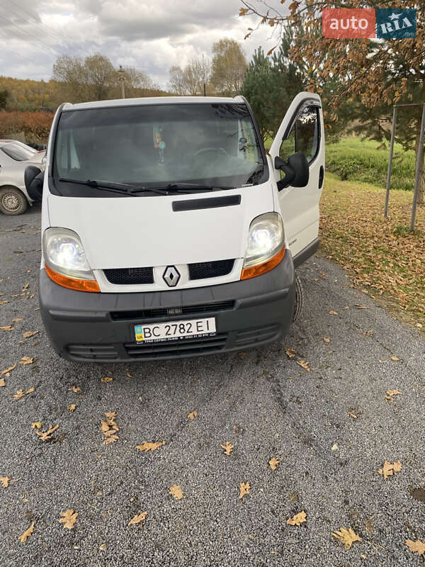 Минивэн Renault Trafic 2005 в Перемышлянах фото 12 Минивэн Renault Trafic 2005 в Перемышлянах