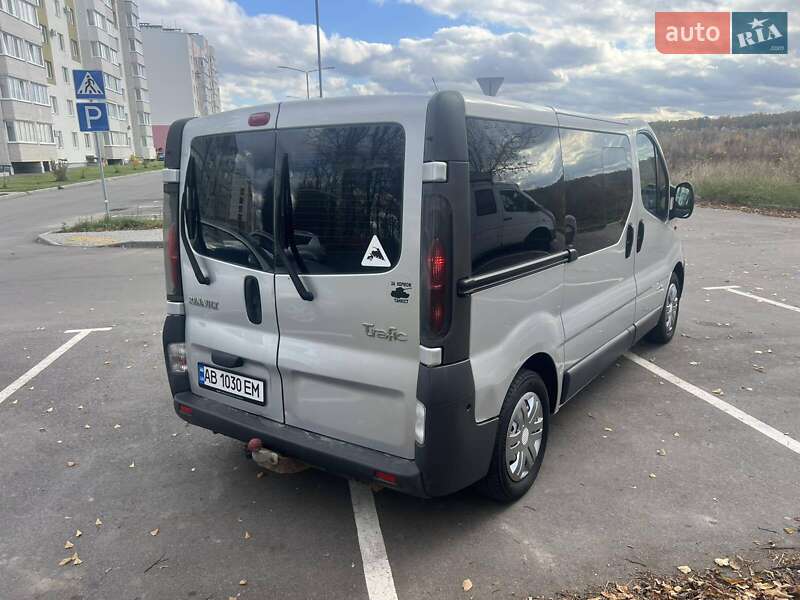 Мінівен Renault Trafic 2005 в Вінниці