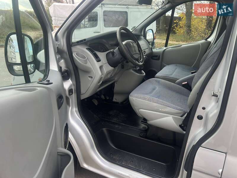 Мінівен Renault Trafic 2005 в Вінниці