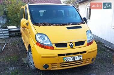 Минивэн Renault Trafic 2004 в Бродах