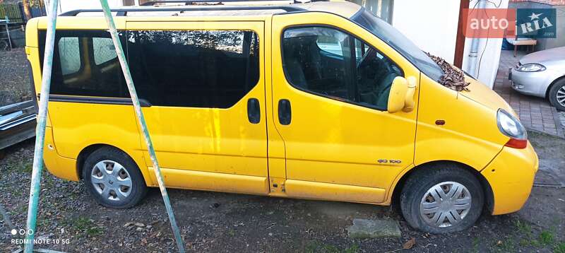 Мінівен Renault Trafic 2004 в Бродах