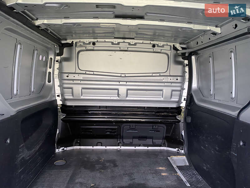Вантажний фургон Renault Trafic 2021 в Дубні