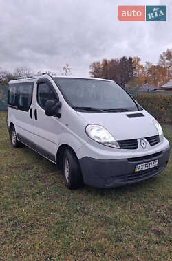 Минивэн Renault Trafic 2009 в Валках