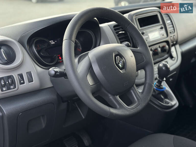 Минивэн Renault Trafic 2017 в Ужгороде фото 18 Минивэн Renault Trafic 2017 в Ужгороде