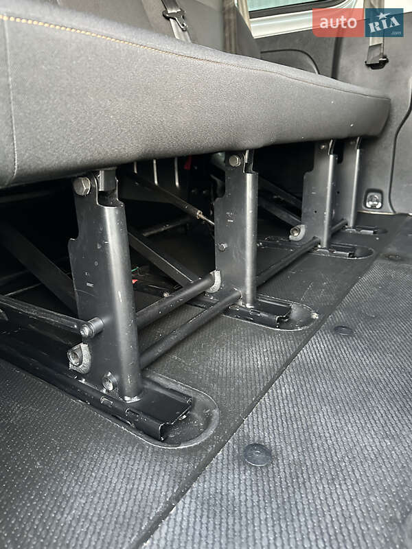 Минивэн Renault Trafic 2017 в Ужгороде фото 24 Минивэн Renault Trafic 2017 в Ужгороде