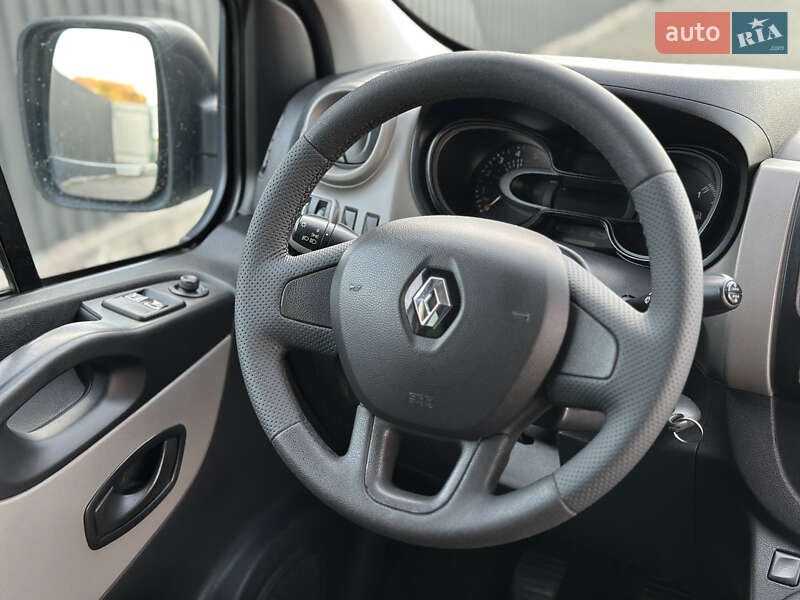 Минивэн Renault Trafic 2017 в Ужгороде фото 26 Минивэн Renault Trafic 2017 в Ужгороде