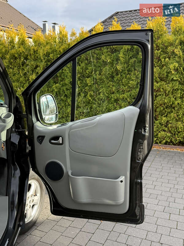 Мінівен Renault Trafic 2014 в Стрию