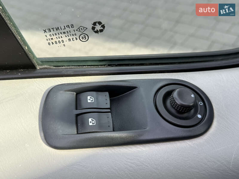 Мінівен Renault Trafic 2014 в Стрию