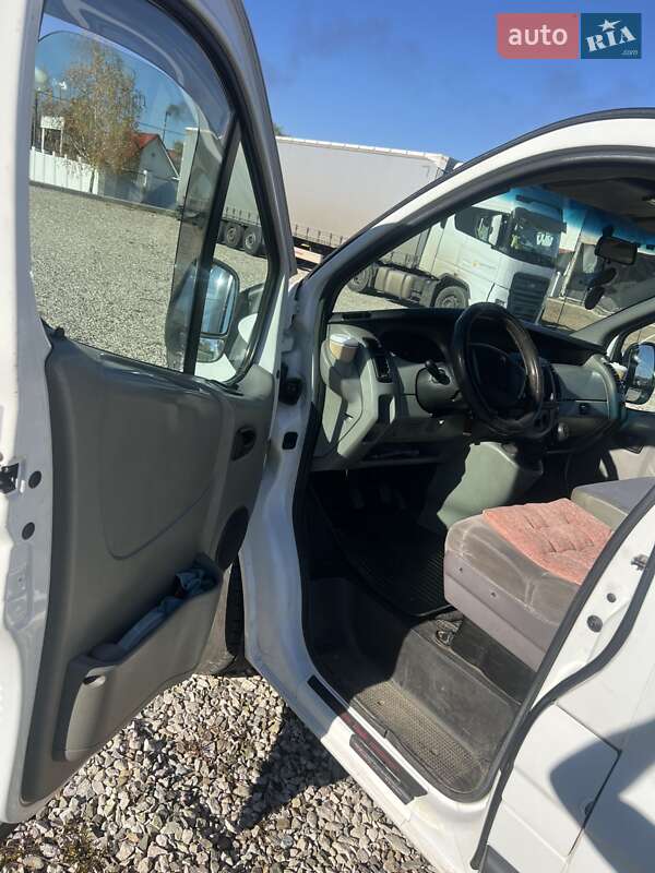 Минивэн Renault Trafic 2003 в Черновцах фото 2 Минивэн Renault Trafic 2003 в Черновцах