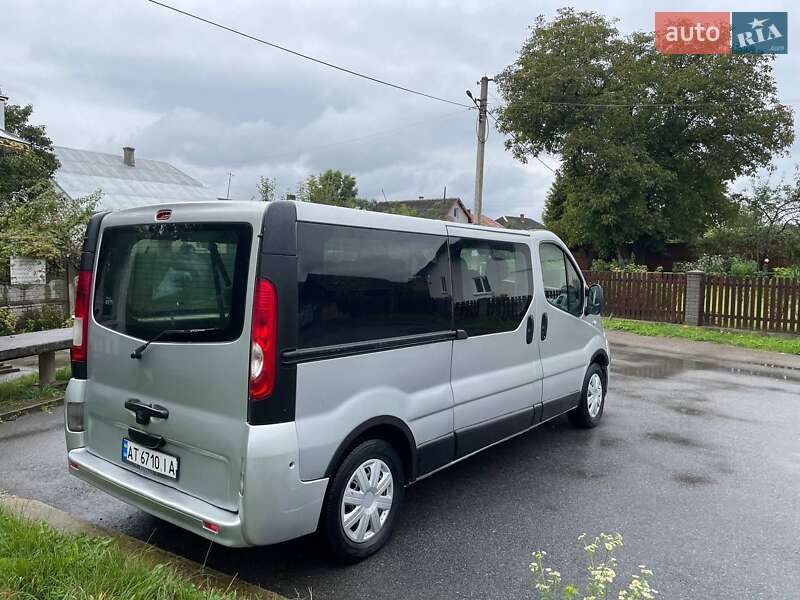 Минивэн Renault Trafic 2011 в Калуше