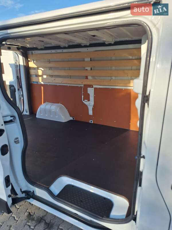 Грузовой фургон Renault Trafic 2023 в Черновцах