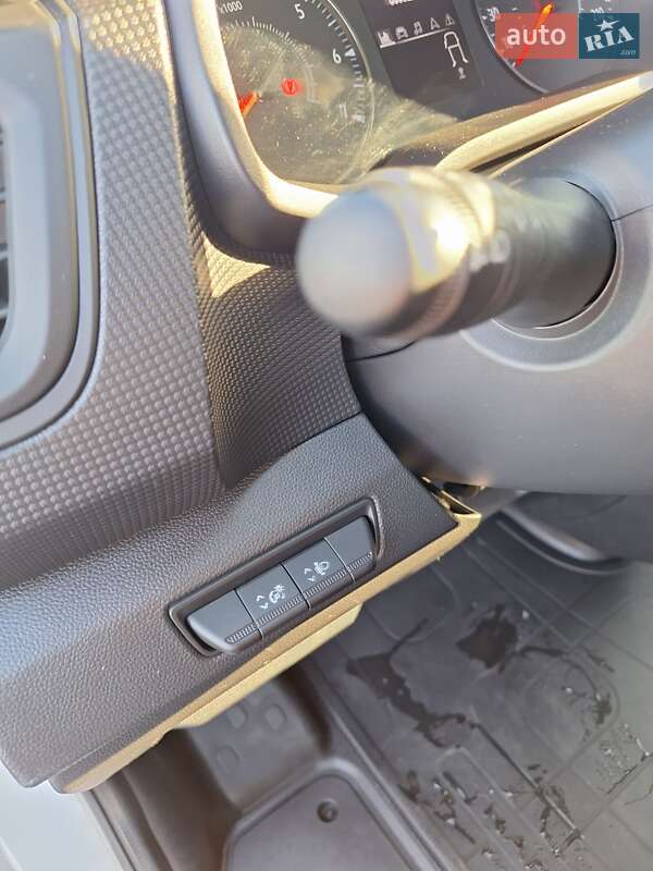 Грузовой фургон Renault Trafic 2023 в Черновцах