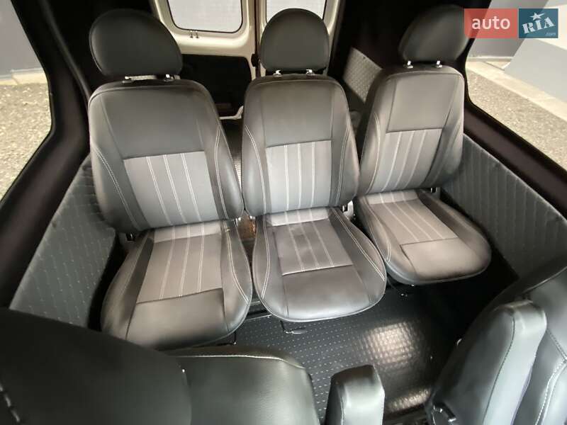 Грузовой фургон Renault Trafic 2015 в Ковеле фото 44 Грузовой фургон Renault Trafic 2015 в Ковеле