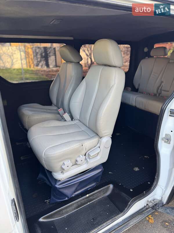 Мінівен Renault Trafic 2005 в Одесі