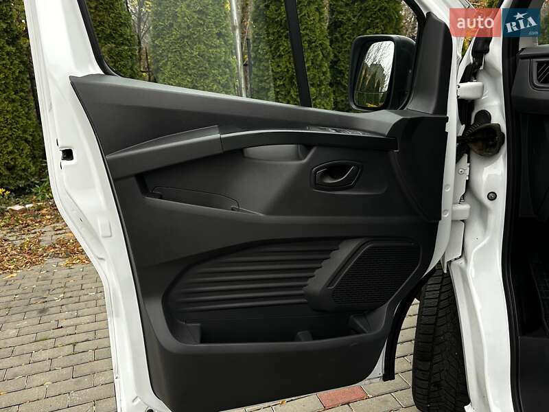 Грузовой фургон Renault Trafic 2022 в Ровно