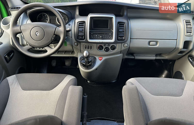 Минивэн Renault Trafic 2013 в Дубно