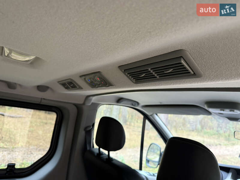 Мінівен Renault Trafic 2013 в Києві