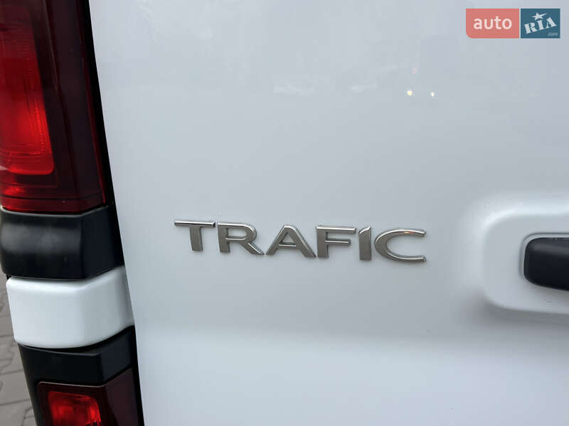 Грузовой фургон Renault Trafic 2017 в Луцке